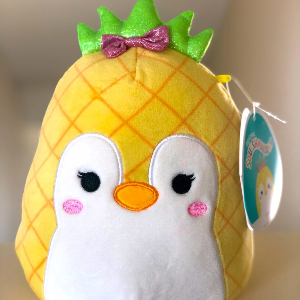 BNWT Hybrid Pineapple Penguin Squishmallow